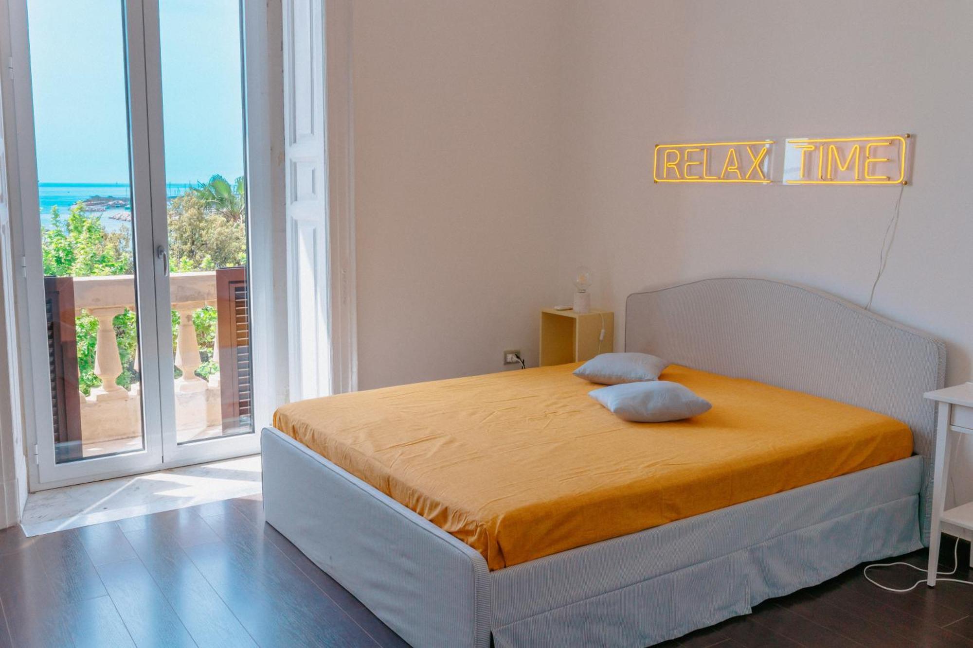 Blue Sea View Apartment Salerno Buitenkant foto